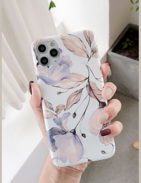Etui na iPhone w kwiatowy print