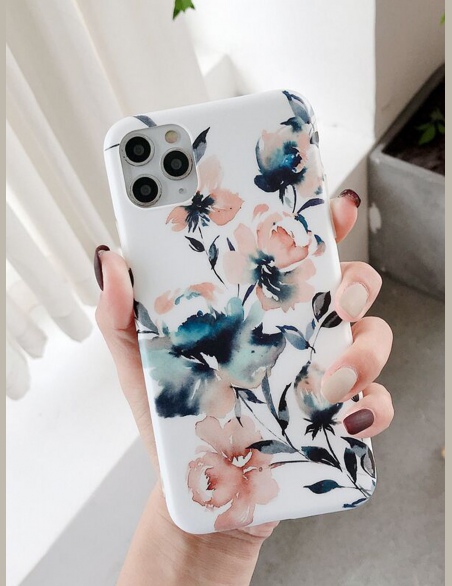 Etui na iPhone w kwiatowy print