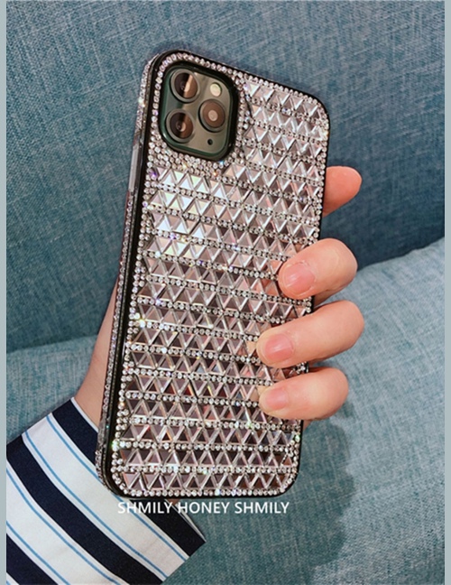 Etui na iPhone z ozdobnym wzorem geometrycznym ze strasu