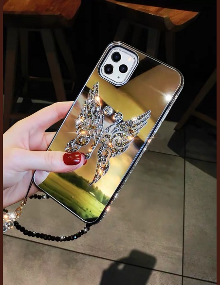 Etui na iPhone'a z lustrem w motyle