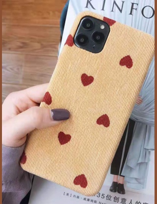Etui na iPhone w kształcie serca