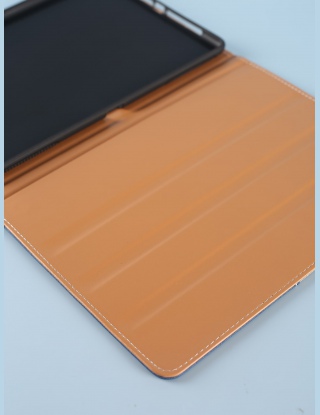 1 minimalistyczne etui na iPada (z 1 smyczą)