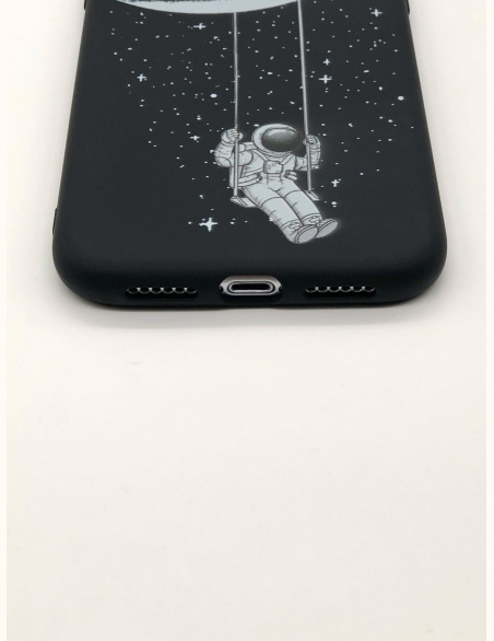 Obudowa iPhone z nadrukiem astronauta