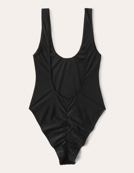 Jednoczęściowe stroje kąpielowe z ruched Detail