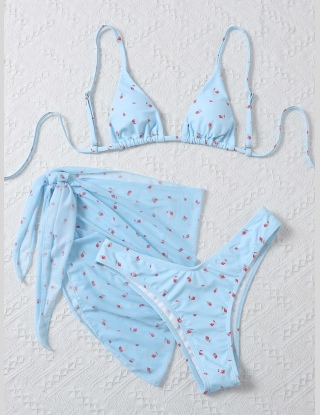 Trójkątny strój kąpielowy bikini w kwiaty ze spódnicą plażową