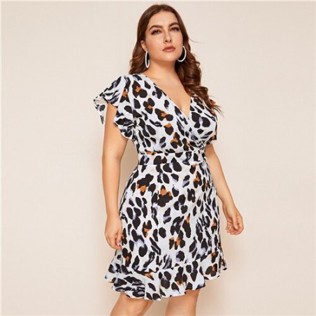 SHEIN Plus Size Leopard...